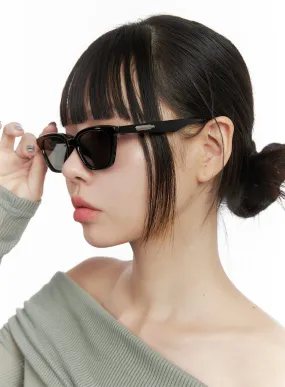 Classic Cat Eye Sunglasses OO401